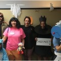 Le casting et la production f�tent Halloween sur le set !