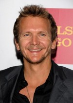 2012-05-18 23-27-00